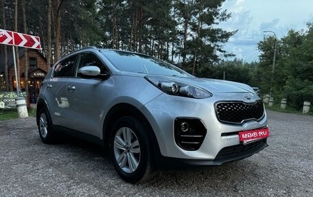 KIA Sportage IV рестайлинг, 2018 год, 2 198 000 рублей, 5 фотография