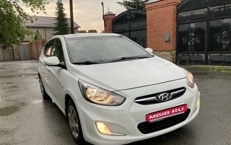 Hyundai Solaris II рестайлинг, 2013 год, 790 000 рублей, 2 фотография