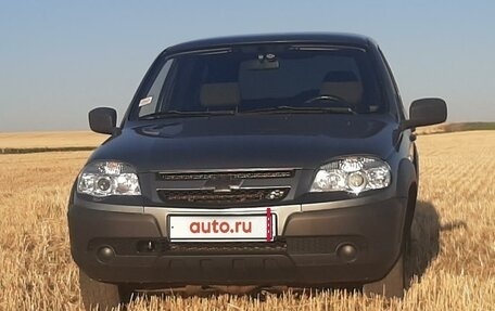 Chevrolet Niva I рестайлинг, 2012 год, 555 555 рублей, 2 фотография