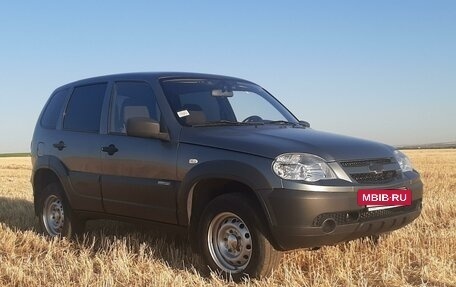 Chevrolet Niva I рестайлинг, 2012 год, 555 555 рублей, 3 фотография