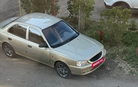 Hyundai Accent II, 2004 год, 450 000 рублей, 2 фотография