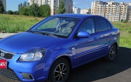 KIA Rio II, 2011 год, 670 000 рублей, 1 фотография