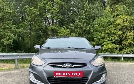 Hyundai Solaris II рестайлинг, 2012 год, 1 090 000 рублей, 2 фотография