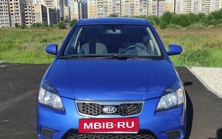 KIA Rio II, 2011 год, 670 000 рублей, 2 фотография