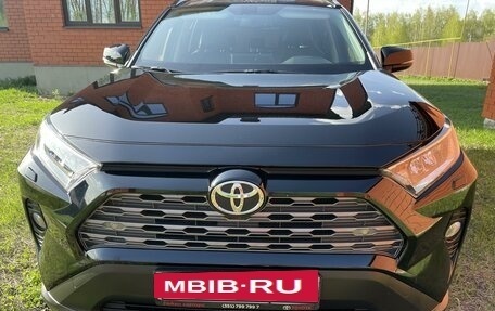 Toyota RAV4, 2020 год, 3 970 000 рублей, 3 фотография