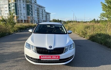 Skoda Octavia, 2017 год, 2 950 000 рублей, 2 фотография