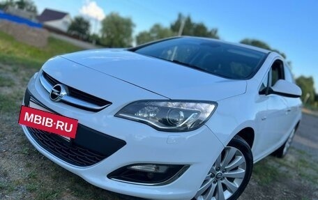 Opel Astra J, 2013 год, 1 000 000 рублей, 4 фотография