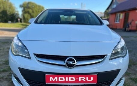 Opel Astra J, 2013 год, 1 000 000 рублей, 2 фотография