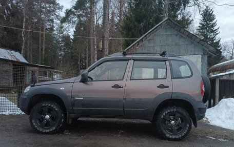 Chevrolet Niva I рестайлинг, 2014 год, 650 000 рублей, 3 фотография