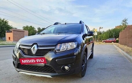 Renault Sandero II рестайлинг, 2015 год, 1 020 000 рублей, 2 фотография