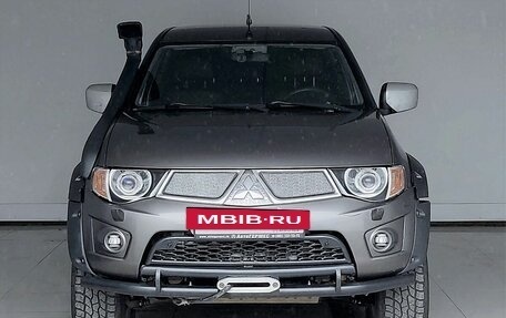 Mitsubishi L200 IV рестайлинг, 2013 год, 1 450 000 рублей, 2 фотография