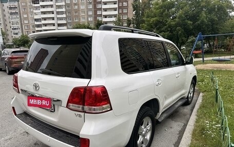 Toyota Land Cruiser 200, 2010 год, 2 990 000 рублей, 2 фотография