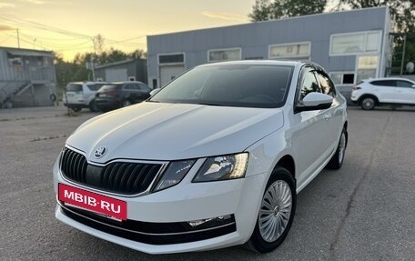 Skoda Octavia, 2017 год, 1 795 000 рублей, 3 фотография