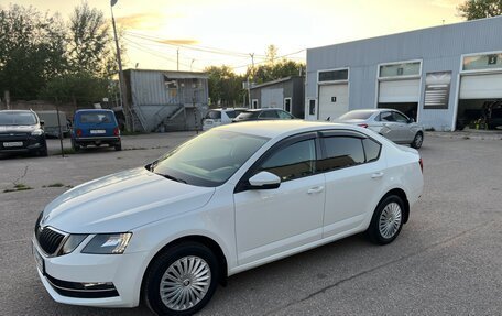 Skoda Octavia, 2017 год, 1 795 000 рублей, 13 фотография