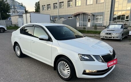 Skoda Octavia, 2017 год, 1 795 000 рублей, 9 фотография