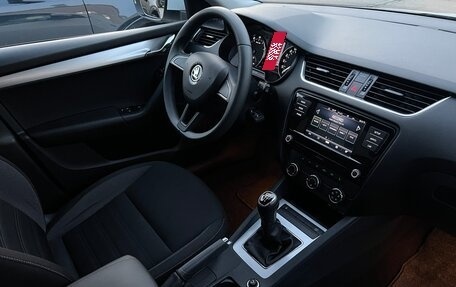 Skoda Octavia, 2017 год, 1 795 000 рублей, 14 фотография