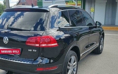 Volkswagen Touareg III, 2011 год, 2 150 000 рублей, 2 фотография