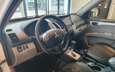 Mitsubishi Pajero Sport II рестайлинг, 2013 год, 1 895 000 рублей, 11 фотография