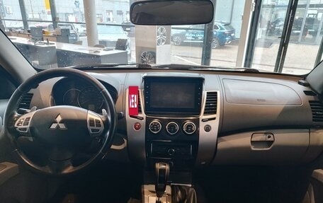 Mitsubishi Pajero Sport II рестайлинг, 2013 год, 1 895 000 рублей, 21 фотография