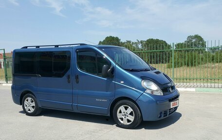 Renault Trafic, 2004 год, 1 850 000 рублей, 12 фотография