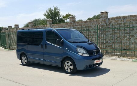 Renault Trafic, 2004 год, 1 850 000 рублей, 15 фотография