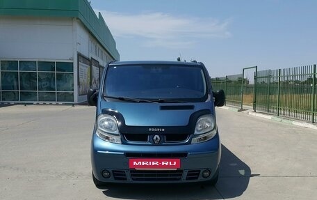 Renault Trafic, 2004 год, 1 850 000 рублей, 14 фотография