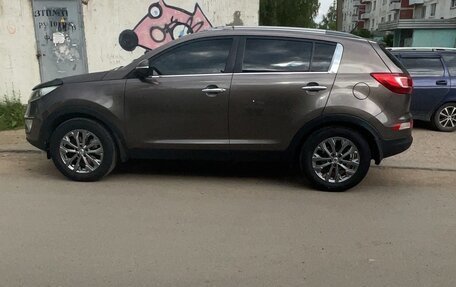 KIA Sportage III, 2011 год, 1 400 000 рублей, 2 фотография