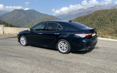 Toyota Camry, 2018 год, 3 350 000 рублей, 7 фотография