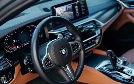 BMW 5 серия, 2022 год, 5 690 000 рублей, 11 фотография