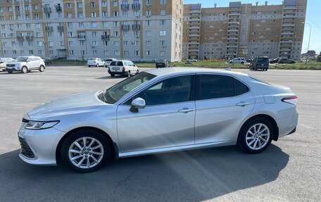 Toyota Camry, 2021 год, 3 000 000 рублей, 9 фотография