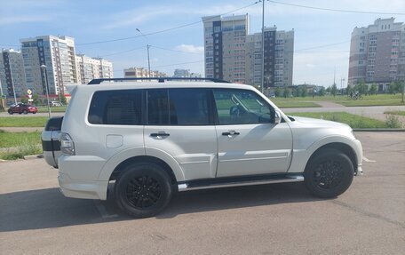 Mitsubishi Pajero IV, 2019 год, 4 199 000 рублей, 2 фотография