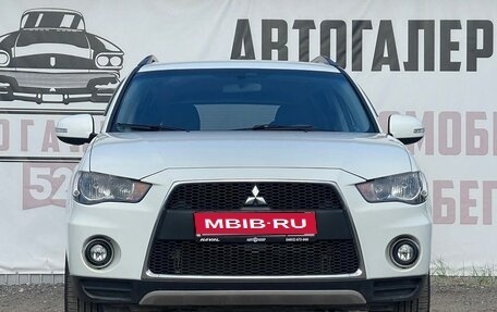 Mitsubishi Outlander III рестайлинг 3, 2010 год, 1 299 000 рублей, 2 фотография