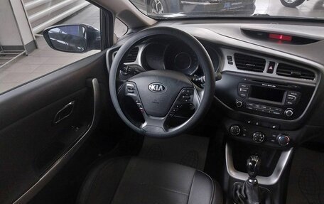 KIA cee'd III, 2014 год, 910 000 рублей, 17 фотография