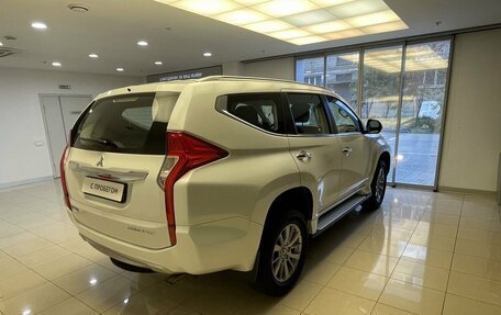 Mitsubishi Pajero Sport III рестайлинг, 2019 год, 3 300 000 рублей, 4 фотография