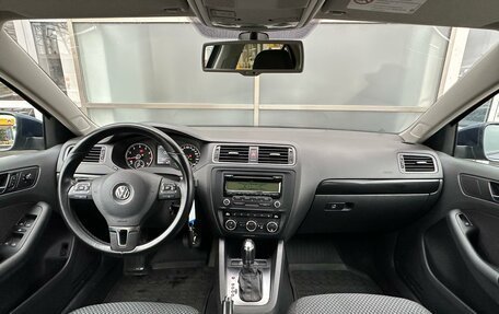 Volkswagen Jetta VI, 2013 год, 1 200 000 рублей, 6 фотография