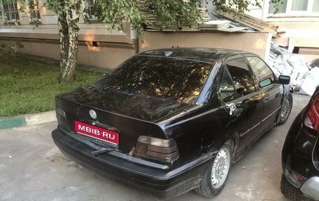 BMW 3 серия, 1993 год, 110 000 рублей, 1 фотография