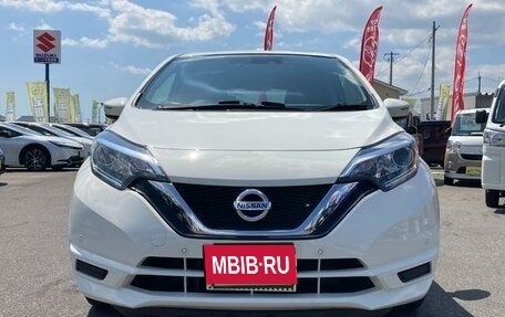 Nissan Note II рестайлинг, 2019 год, 900 000 рублей, 2 фотография