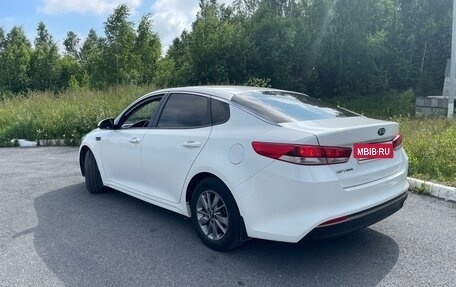 KIA Optima IV, 2016 год, 1 650 000 рублей, 9 фотография