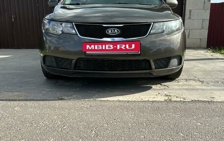 KIA Cerato III, 2010 год, 730 000 рублей, 2 фотография