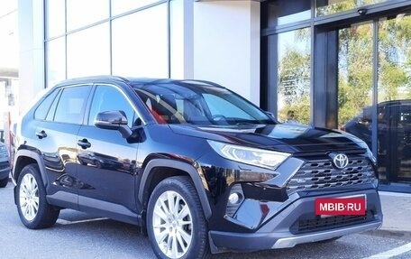 Toyota RAV4, 2021 год, 4 442 000 рублей, 3 фотография