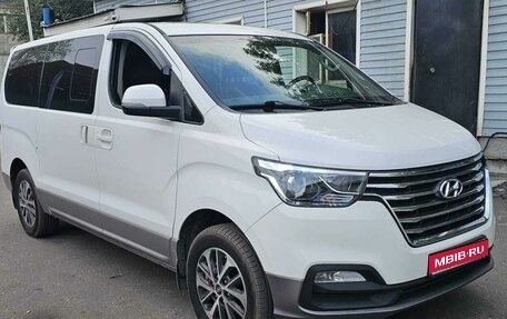 Hyundai Grand Starex Grand Starex I рестайлинг 2, 2019 год, 4 100 000 рублей, 1 фотография