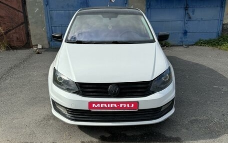 Volkswagen Polo VI (EU Market), 2016 год, 730 000 рублей, 1 фотография