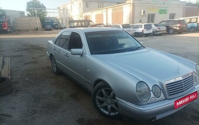 Mercedes-Benz E-Класс, 1999 год, 450 000 рублей, 1 фотография