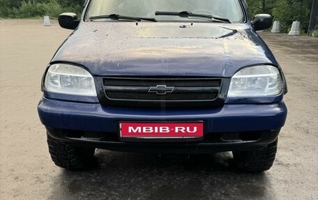 Chevrolet Niva I рестайлинг, 2005 год, 295 000 рублей, 1 фотография