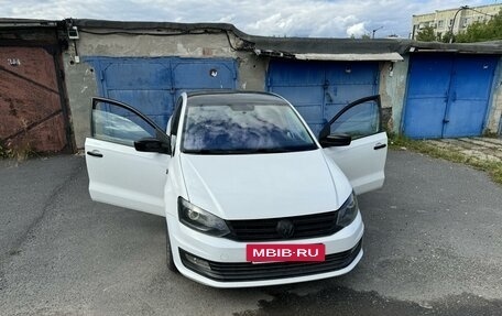 Volkswagen Polo VI (EU Market), 2016 год, 730 000 рублей, 2 фотография