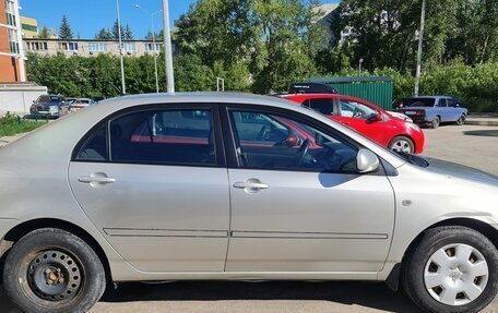 Toyota Corolla, 2004 год, 670 000 рублей, 4 фотография