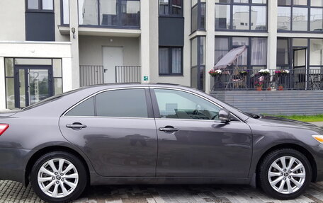 Toyota Camry, 2010 год, 1 550 000 рублей, 4 фотография