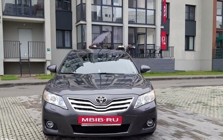 Toyota Camry, 2010 год, 1 550 000 рублей, 2 фотография