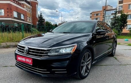 Volkswagen Passat B8 рестайлинг, 2017 год, 1 799 000 рублей, 1 фотография