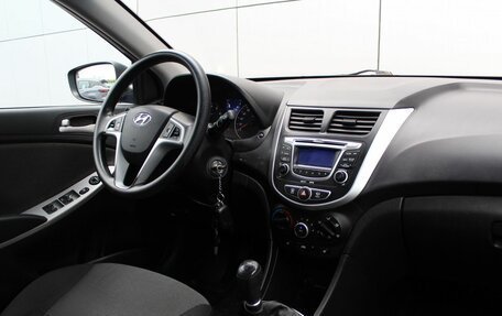 Hyundai Solaris II рестайлинг, 2012 год, 710 000 рублей, 10 фотография